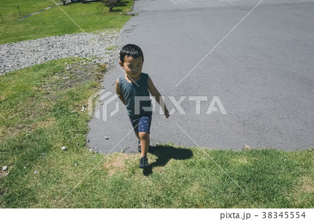 4 years old 4 years old 38345554