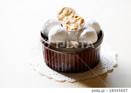 アーモンドボールクッキー アーモンドボールクッキー 38345607