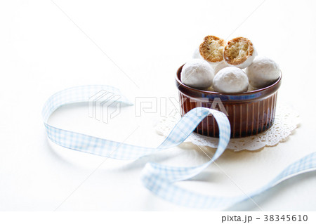 アーモンドボールクッキー 38345610