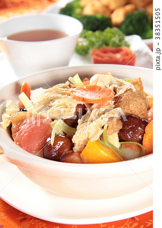 vegetable cuisine 38351505