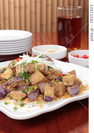 vegetable cuisine 38351923
