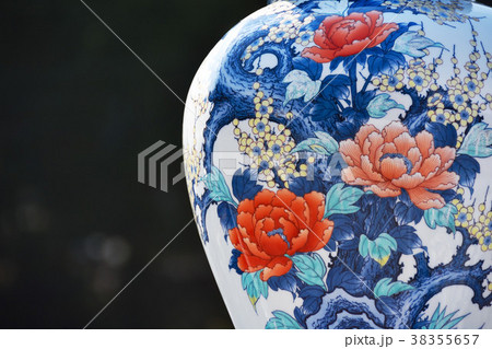 伊万里市大川内山の鍋島焼 38355657