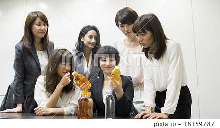 商品開発　打ち合わせイメージ 38359787