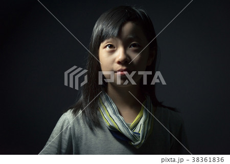 人影 女子 女児 38361836