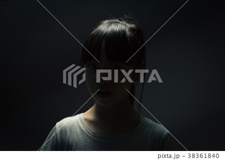 人影 女子 女児 38361840