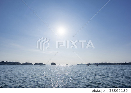 癒しの島「浦戸諸島」桂島へ塩竈市営汽船定期船からの風景色 38362186