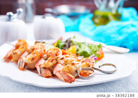 fried shrimps fried shrimps 38362188