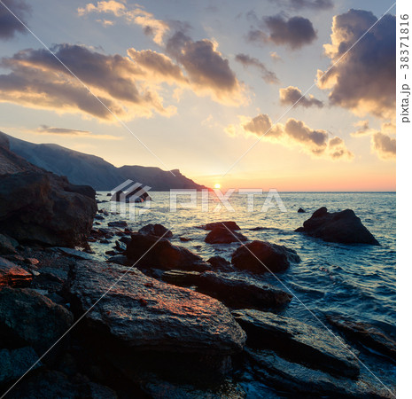 Picturesque seascape on beauty seacost. Picturesque seascape on beauty seacost. 38371816