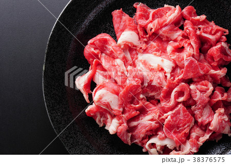 黒毛和牛　こま切り落とし 38376575