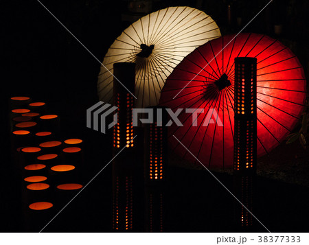 和風な灯り 38377333