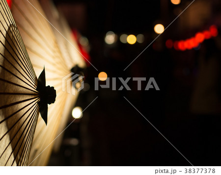 幻想の灯り 38377378