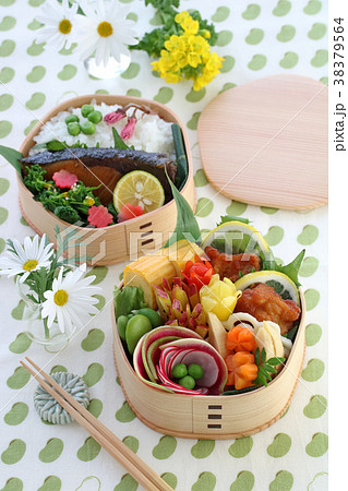 春のお弁当 お花見弁当 春のお弁当 お花見弁当 38379564
