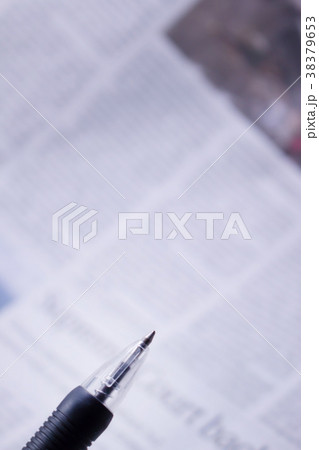 ボールペン先　新聞 38379653