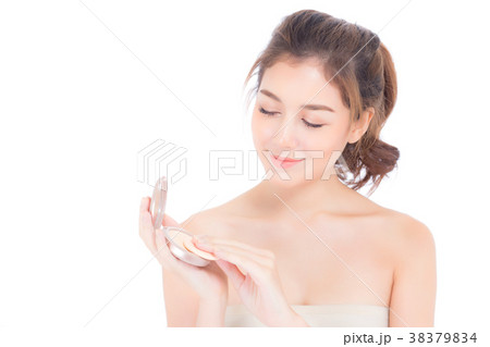 Portrait beautiful asian woman applying powder puff Portrait beautiful asian woman applying powder puff 38379834