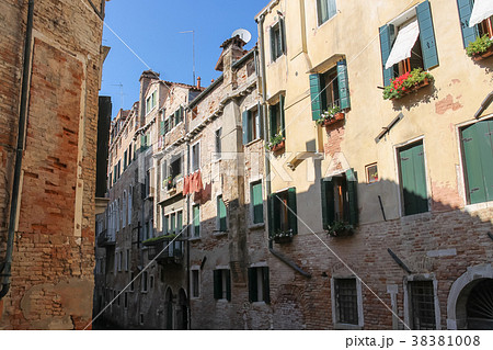 Ancient architecture of historic center of Venice Ancient architecture of historic center of Venice 38381008