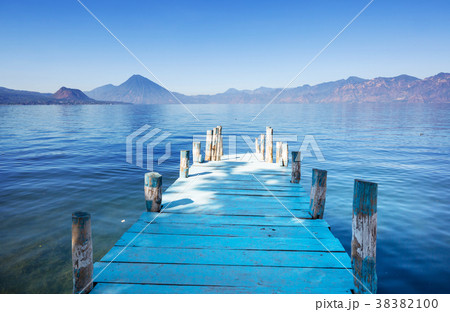 Atitlan lake 38382100