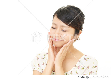 寛ぐ女性 寛ぐ女性 38383533