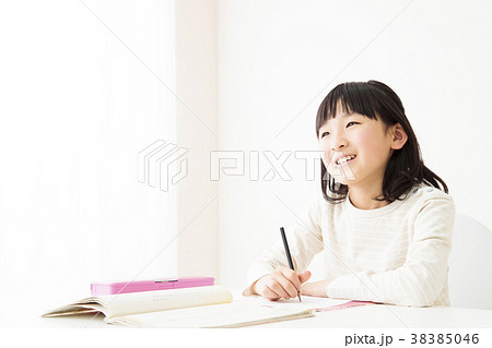 教育　宿題　勉強　子供 38385046