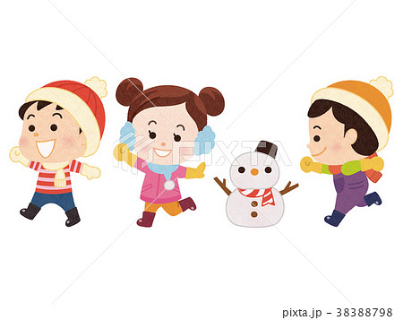 冬服で走り回る子供と雪だるま 38388798