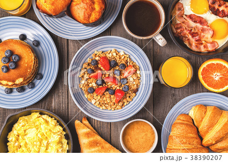 Delicious breakfast on a rustic table. 38390207