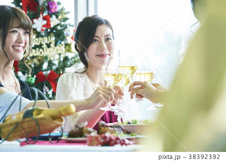 女子会 クリスマス会の写真素材