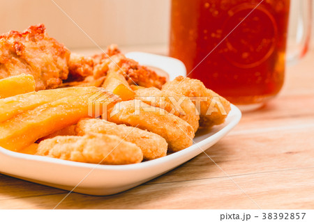 鶏 チキン ニワトリ 38392857