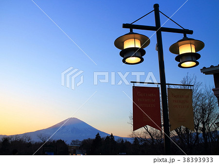 御殿場プレミアムアウトレット　夕景 38393933