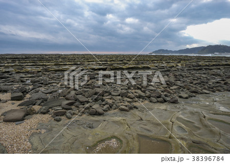 冬の青島　鬼の洗濯板　干潮 38396784