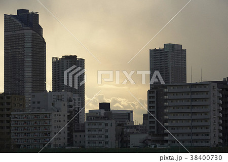 タワーマンション 夕景 タワーマンション 夕景 38400730