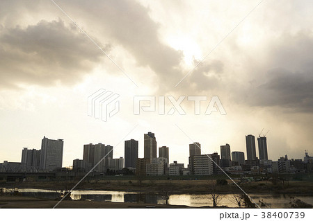 タワーマンション 夕景 タワーマンション 夕景 38400739