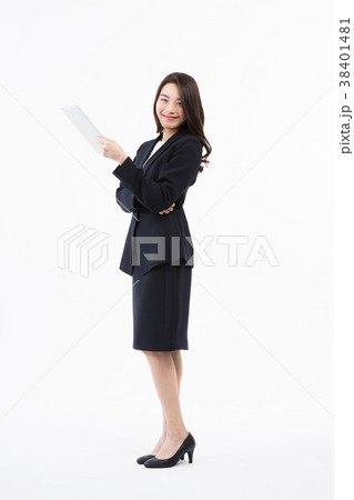 スーツ 正装 笑顔 38401481