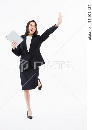 新入社員 笑顔 微笑 38401486