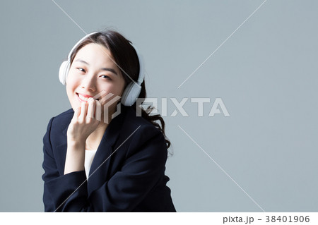 笑顔 微笑 微笑み 38401906