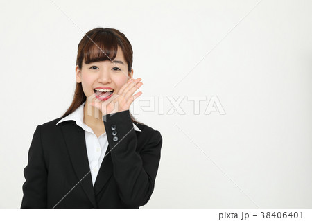 呼びかけをするOL 呼びかけをするOL 38406401