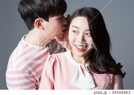 ささやき カップル 男 38406862