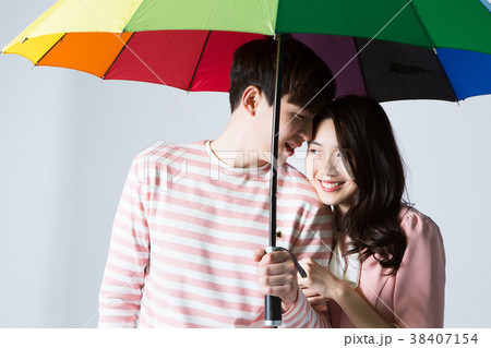 傘 カップル 男 38407154