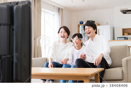 若い家族（テレビ） 38408406