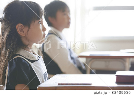 お受験の試験会場 お受験の試験会場 38409656