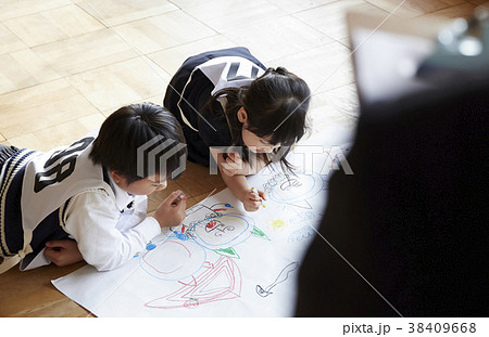 お受験でお絵描き 38409668