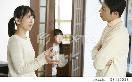 夫婦喧嘩と子供 38410018