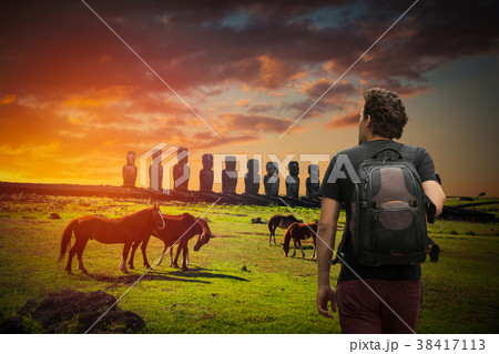 A traveler with a backpack. 38417113