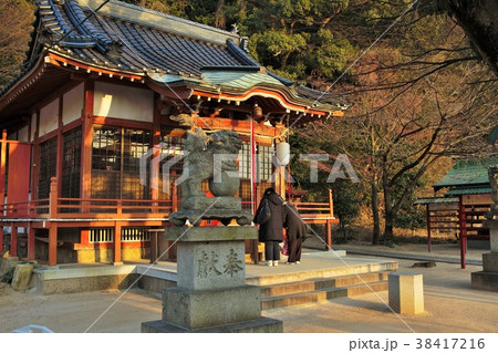 広島の塩屋神社は海上、交通安全、縁結び、八方開運の「みちびきの神」として信仰されています。 広島の塩屋神社は海上、交通安全、縁結び、八方開運の「みちびきの神」として信仰されています。 38417216