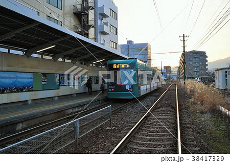 広島電鉄佐伯区役所前駅にて広電と共に 38417329