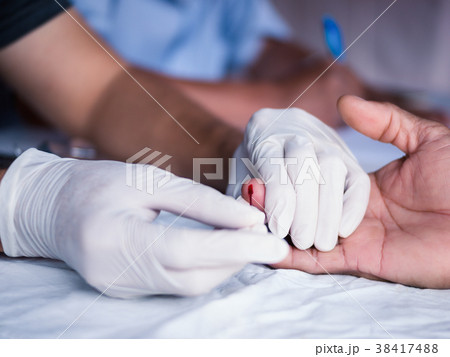 Health Screenings: Fingerstick or Venous Blood Health Screenings: Fingerstick or Venous Blood 38417488
