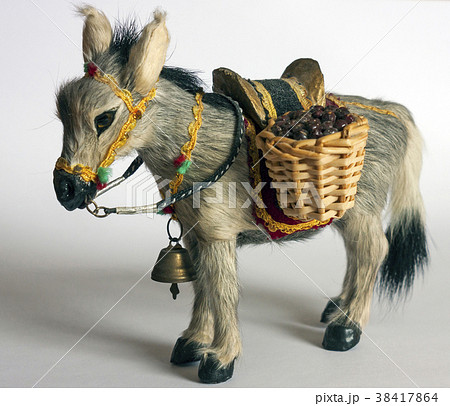 Toy donkey close up Toy donkey close up 38417864