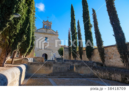 セゴビア サン・フアン・デ・ラ・クルス修道院 Centro San Juan de la Cruz セゴビア サン・フアン・デ・ラ・クルス修道院 Centro San Juan de la Cruz 38418709