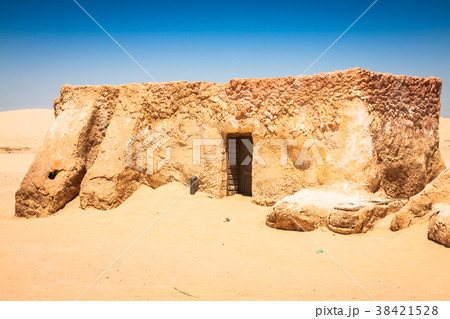 The houses from planet Tatouine - Star Wars  38421528