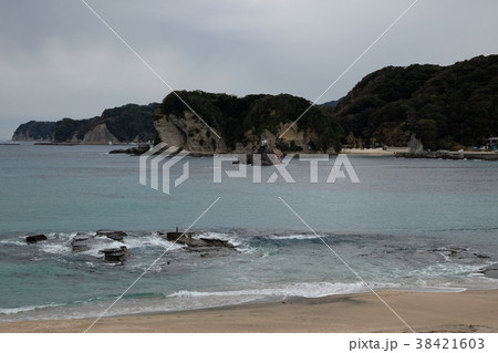 勝浦市の冬の守谷海水浴場 勝浦市の冬の守谷海水浴場 38421603