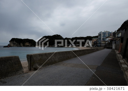 勝浦市守谷海岸の防波堤 38421671