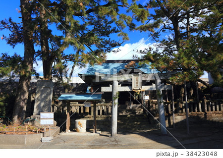 出羽島（てばじま）「重要伝統的建造物群保存地区」のレトロな漁村集落、出羽島神社 38423048